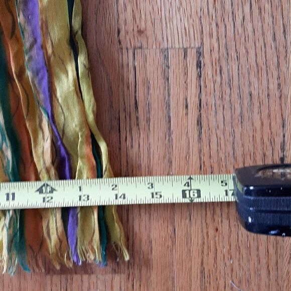 Crinkley multicolored scarf - Picture 3 of 3